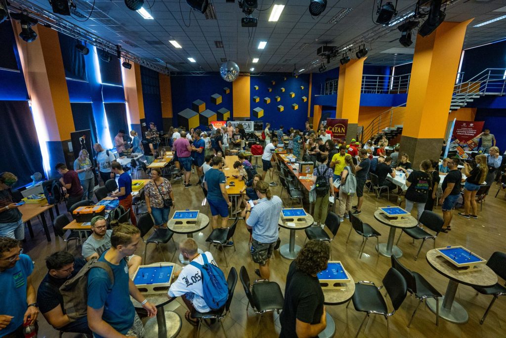 PineCon 2022 - stalo žaidimų festivalis Druskininkuose